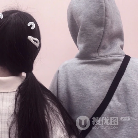 潮男潮女不露脸合照真人一人一半一对头像图片
