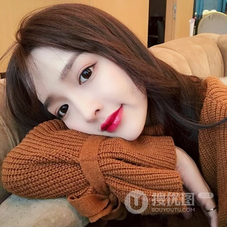 清纯长发酷酷的女生微信头像