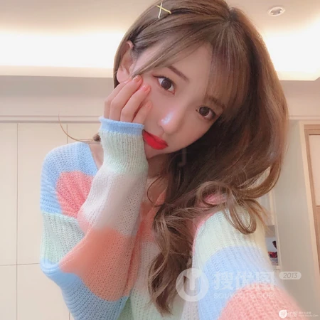 长发酷帅，气场十足的长发女生酷头像