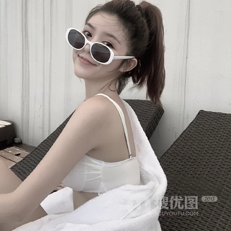 马尾辫女生戴墨镜酷酷的微信头像图片推荐3月25日