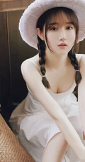 清甜又气质的美丽双麻花辫白裙女孩，静享美好的青春时光