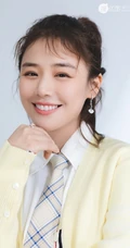 马思纯超活力可爱复古制服短裙魅力写真美图