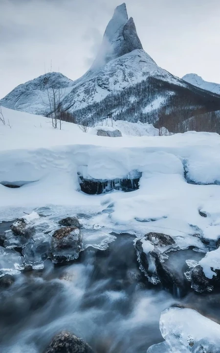 雪地冰川自然风景唯美手机壁纸