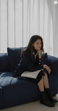 陈瑶朴素西装短裙恬静写真，掩盖不住的优雅气质女生气质