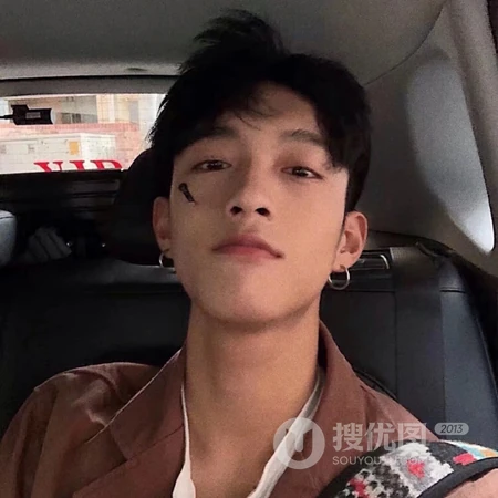 最拽酷酷的男生头像，抽烟的男生头像图片3月28日推荐