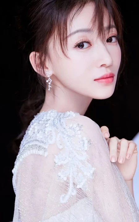 明星吴谨言清纯月下白裙唯美摄影手机壁纸推荐