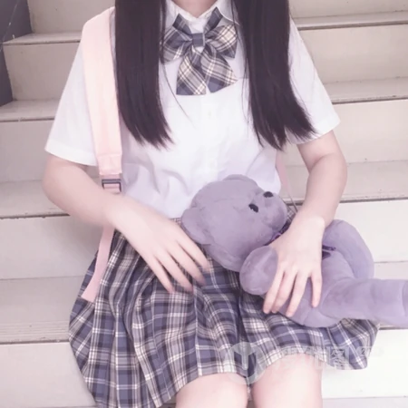 女生闺蜜专属真人一人一半头像，创意闺蜜自拍两人一组头像图片