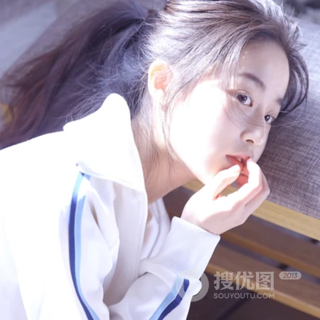 清纯可人的马尾辫女生头像3月31日推荐