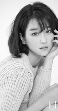 韩国女艺人徐睿知清美优雅杂志封面写真图片