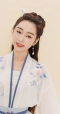 宣璐清新淡雅古装汉服写真图片，演绎属于窈窕淑女的古典魅力