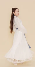 宣璐清新淡雅古装汉服写真图片，演绎属于窈窕淑女的古典魅力