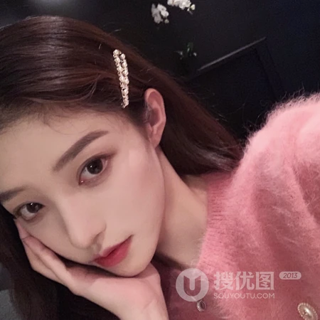 长发有性格的女生头像，酷酷的长发女生头像合集