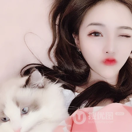 带大框眼镜的长发小姐姐，清纯的室内氛围小女生头像图片套图