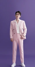 明星朱一龙紫色墙前粉色西服造型写真手机壁纸