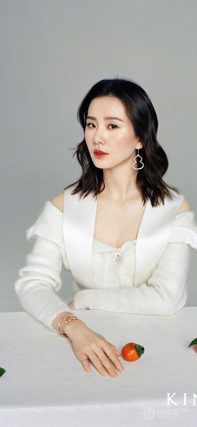 国内女星刘诗诗高贵气质写真手机桌面壁纸