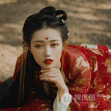 传统汉服新娘装古风气质女生高清头像