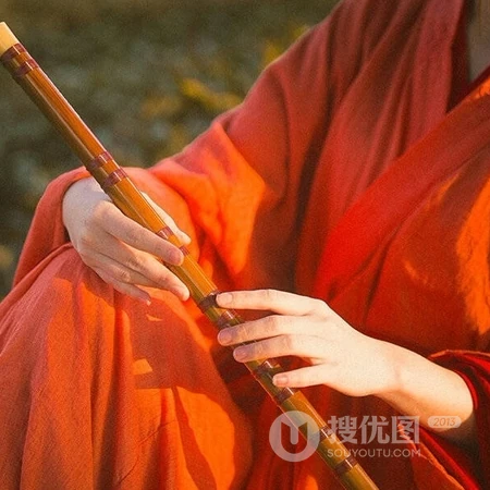 英气十足的女生COS东方不败唯美头像图片