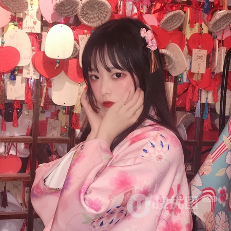 日系和服的花姑娘头像图片