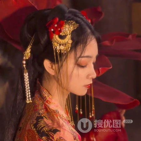 浓妆红色汉服古风气质女生头像4.21推荐