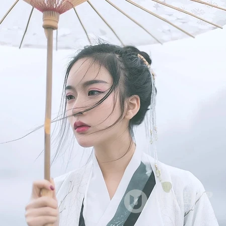 4月21日书香气息古风女生头像图片推荐