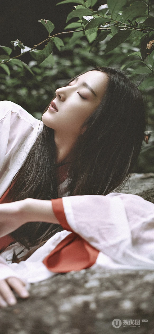 美女cosplay笑傲江湖主角东方不败手机壁纸