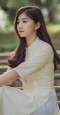 穿中式旗袍的长发美女手机壁纸