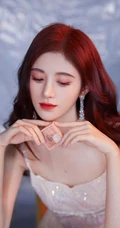 美女鞠经纬艳丽美妆产品代言写真手机壁纸