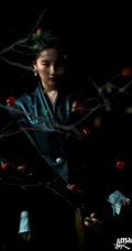 刘亦菲酷飒时尚国潮风格刺绣黑衣杂志封面写真图片