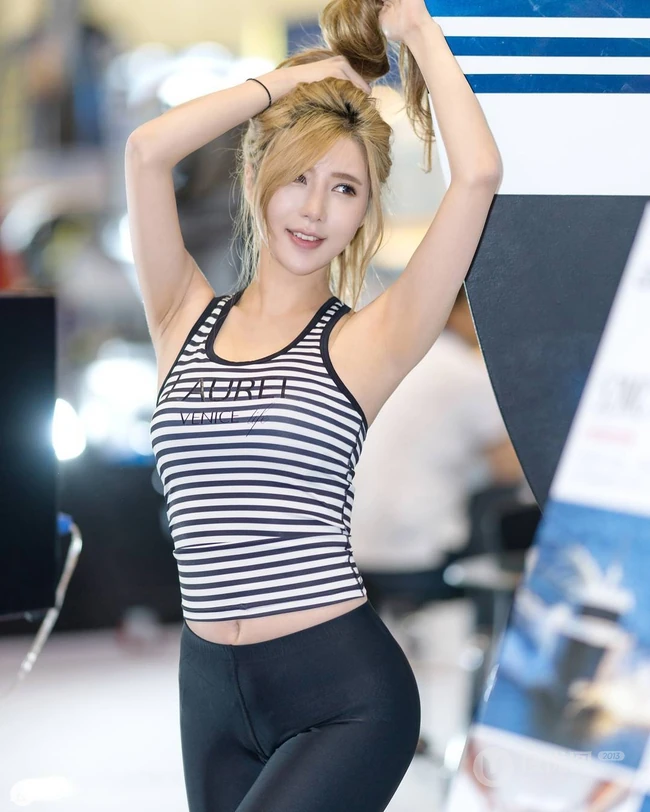 韩国精选身材模特，赛车女郎宋珠娥气质写真，生活照图片集