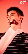 陈飞宇运动休闲装炫彩光影风格登《嘉人》杂志封面写真图片