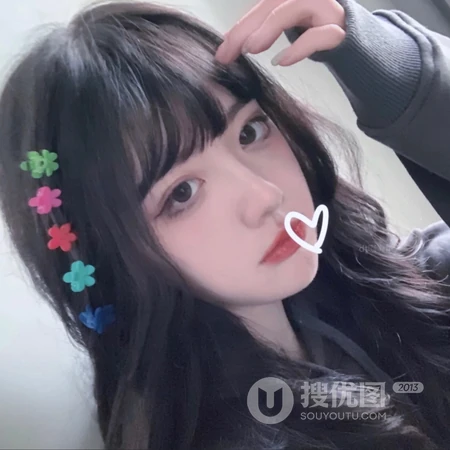 爱打扮的可爱小女生，年轻活力的少女头像