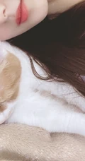 马泽涵微博晒紧身运动装扮自拍美照，运动健身后的身材凹凸有致