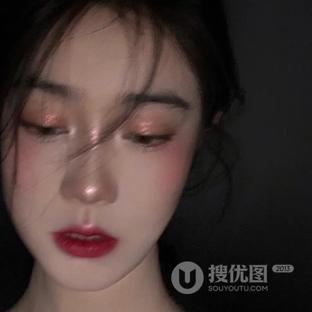 呆萌可爱的少女，爱搞怪的女生头像图片