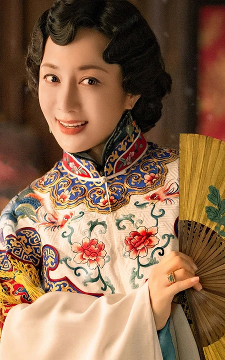 穿传统京戏服装的美女妩媚眼神手机壁纸