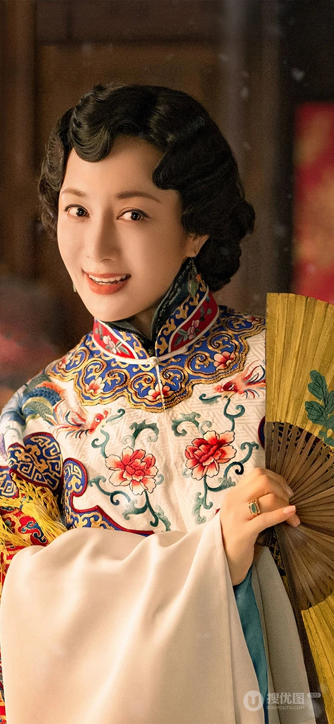 穿传统京戏服装的美女妩媚眼神手机壁纸
