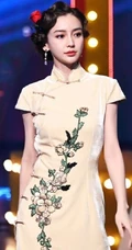Angelababy《王牌对王牌》旗袍造型古典韵味剧照图片