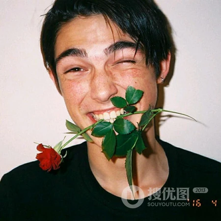 精品欧美帅气型男4月11日头像推荐