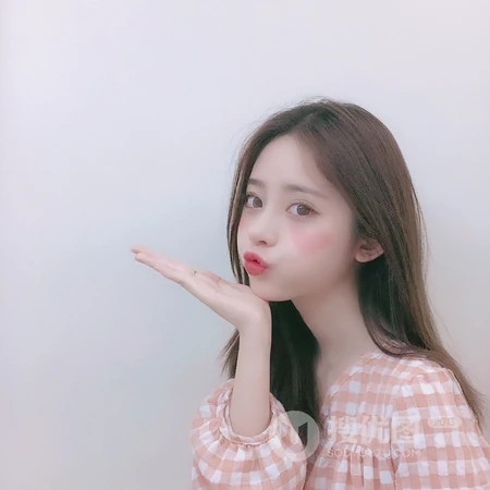治愈系开朗的女生，清纯靓丽的少女头像今日推荐