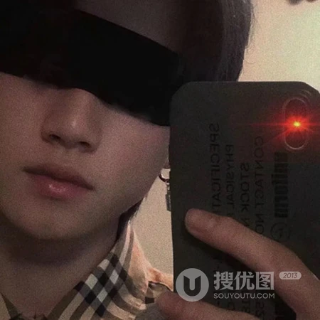 冷酷不露脸爱自拍的帅气男生头像图片