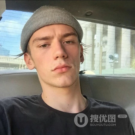 欧美霸气的非主流帅哥，冷酷的纹身欧美型男头像图片