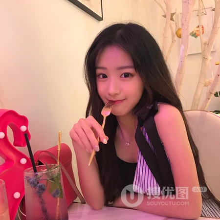 2020长相清秀好看的长发女生QQ头像