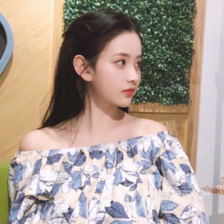 可爱阳光的女生头像4月12日推荐