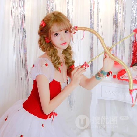 欧美公主装可爱大辫子女生cosplay个性头像图片