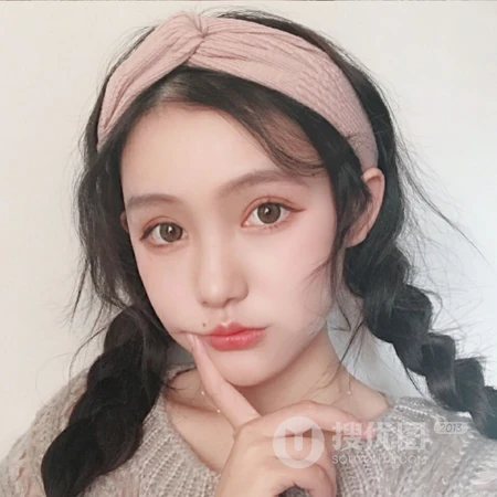 欧美公主装可爱大辫子女生cosplay个性头像图片