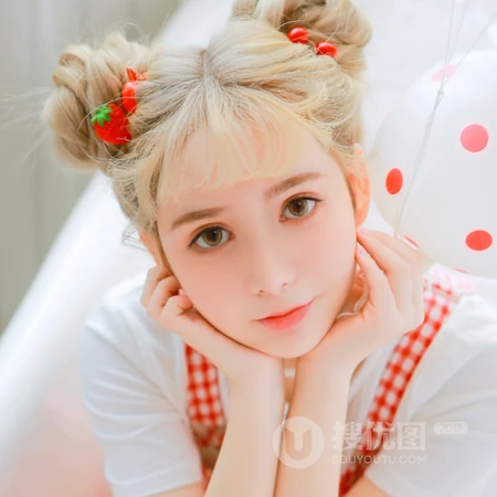 欧美公主装可爱大辫子女生cosplay个性头像图片