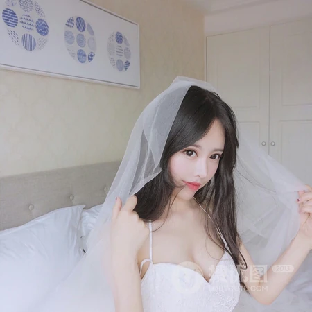 美丽姑娘嫁人啦，高颜值女生婚纱摄影头像图片