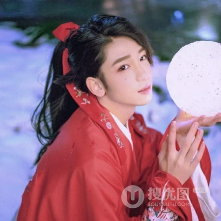 抖音最火女观音男模古代美男主题摄影QQ头像