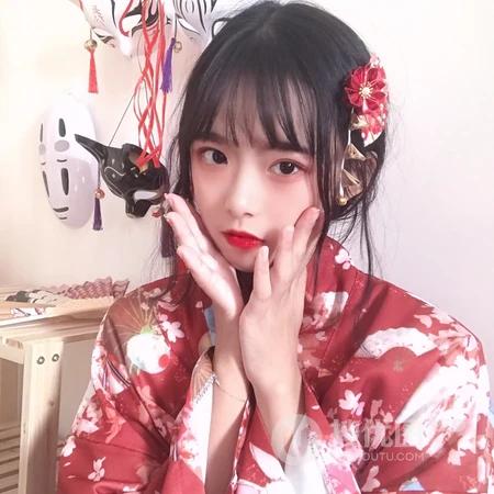 日式和服cosplay小姐姐QQ头像4月14日推荐