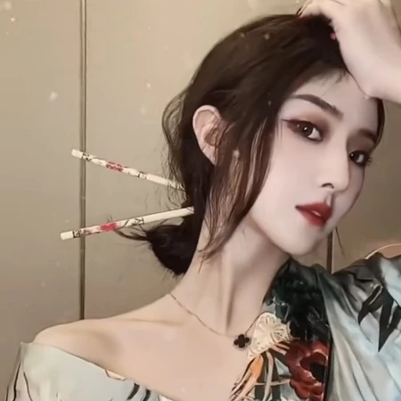 一身红衫，胭脂敷面唯美的古风红衫女生头像图片