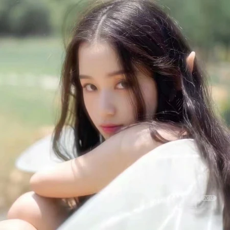仙气十足的长发女生唯女生生头像图片